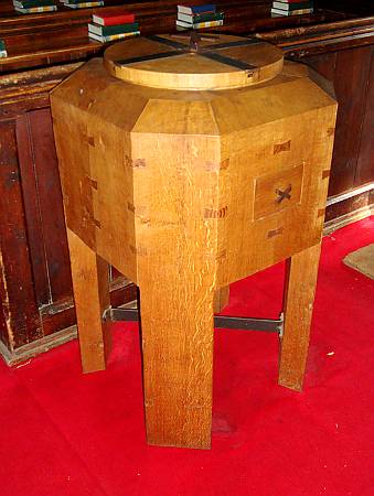 Greenstead - The Font